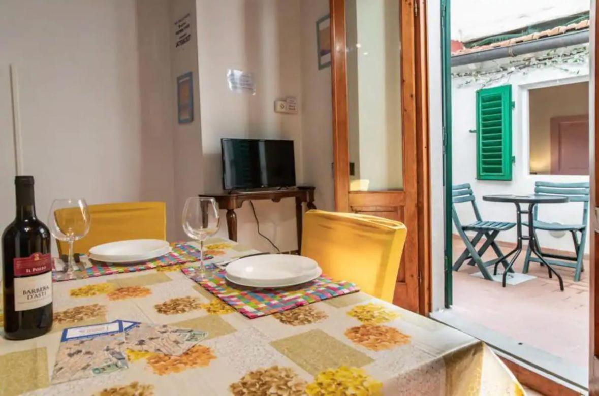 Il Cuore Di Firenze + Corte Privata+ Wifi+Ac Luaran gambar